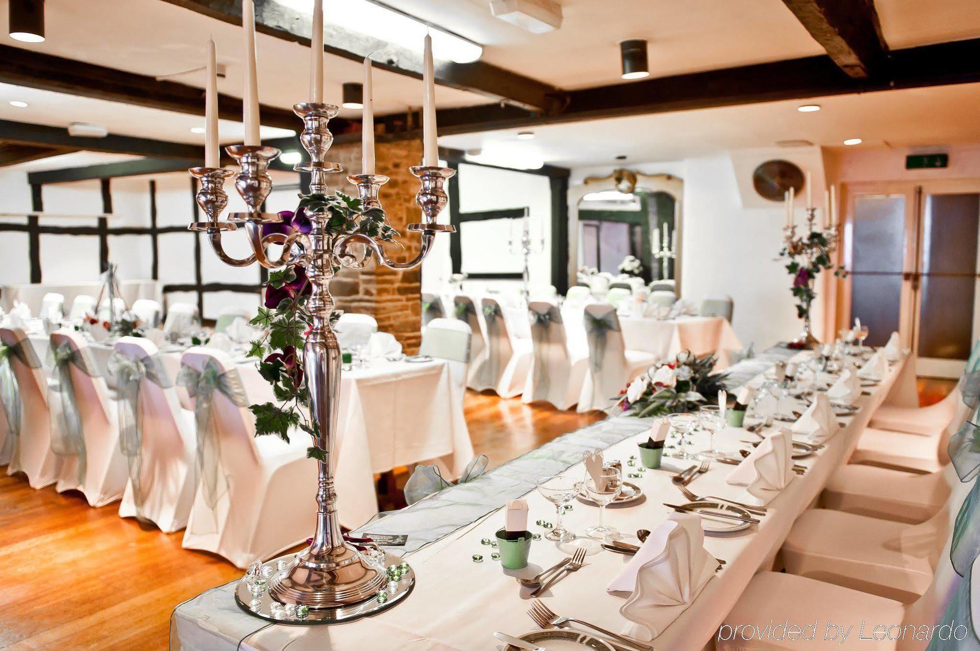 Talbot Hotel ลีโอมินสเตอร์ ภายนอก รูปภาพ